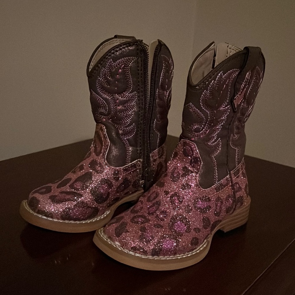 Roper cowboy boots size 5 toddler